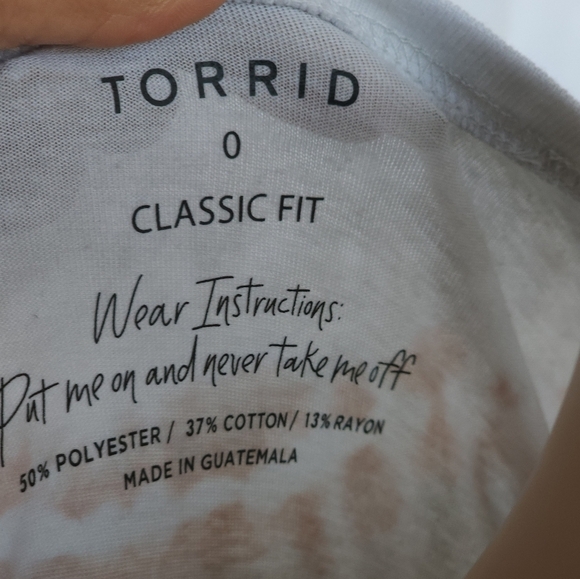 GOOD IN THE WORLD CLASSIC FIT CREW TEE - Picture 5 of 5